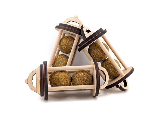 Lantern Hay Ball Puzzle Toy